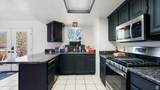 5488 Hollow Springs Cir - Photo 10