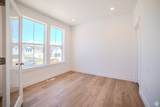 1258 Boxelder Dr - Photo 4