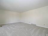 5085 Clover View Dr - Photo 17