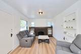 557 Cleveland Ave - Photo 2