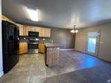1126 Lancelot Ln - Photo 3