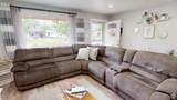 9516 Garnet Dr - Photo 4