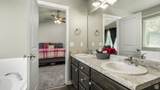 1026 Searle Ln - Photo 18