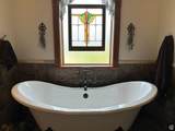 11730 24200 - Photo 43