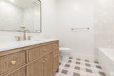435 200 - Photo 39
