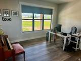 2346 Lake Cir - Photo 18