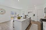 1133 Commodore Ln - Photo 11