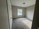1870 Valley View Dr - Photo 15