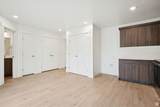 1615 Angel St - Photo 20