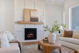 1305 Larkspur Way - Photo 3