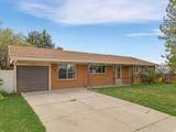 1204 Iris Ln - Photo 1