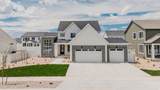 2915 Kingbird Dr - Photo 2