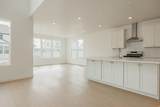 2915 Kingbird Dr - Photo 10