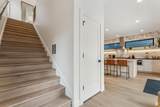 160 15TH St - Photo 17
