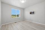 902 Romsey Ct - Photo 36