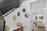 1935 Parkview Dr - Photo 9