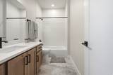 1568 Hudson St - Photo 34