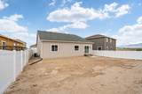 1119 Vegas St - Photo 3