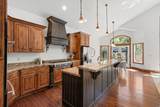 10637 Crescent Bend Dr - Photo 12