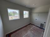 1077 Linden Ln - Photo 8