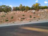 3166 Estates Dr - Photo 3