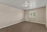 808 2300 - Photo 20
