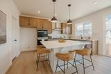 944 Columbia Ct - Photo 4