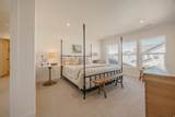 944 Columbia Ct - Photo 44