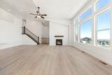 702 Oakridge Dr - Photo 11