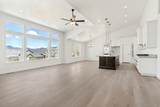 702 Oakridge Dr - Photo 8