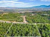 1030 Bear Hollow Dr - Photo 4