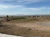597 Oakridge Dr - Photo 8