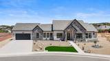 2152 Bluff Dr - Photo 2