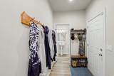 1366 Fox Pointe Dr - Photo 18
