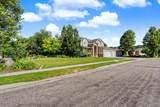 1366 Fox Pointe Dr - Photo 5