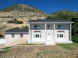 1398 Oakridge Dr - Photo 1