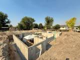 4019 Mann Way - Photo 6