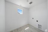 1823 Sandbench Dr - Photo 33