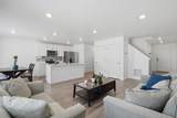 3832 930 - Photo 2
