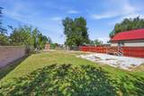 939 Redwood Rd - Photo 4