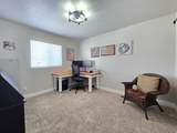 2002 Chelemes Way - Photo 18