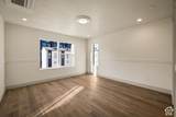 204 443 W 400 - Photo 10