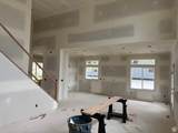 727 Jenny Ln - Photo 3