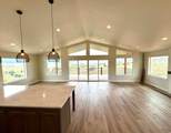 402 Bluebell Dr - Photo 4