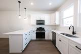 1471 Skyline Dr - Photo 4