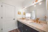 971 300 - Photo 32