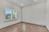 1869 Hollybrook Way - Photo 11