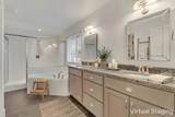 1869 Hollybrook Way - Photo 16