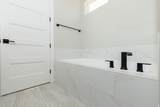 4453 150 - Photo 14