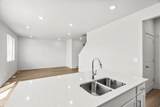932 Eden St - Photo 16
